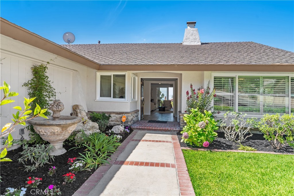 2120 E White Lantern Lane