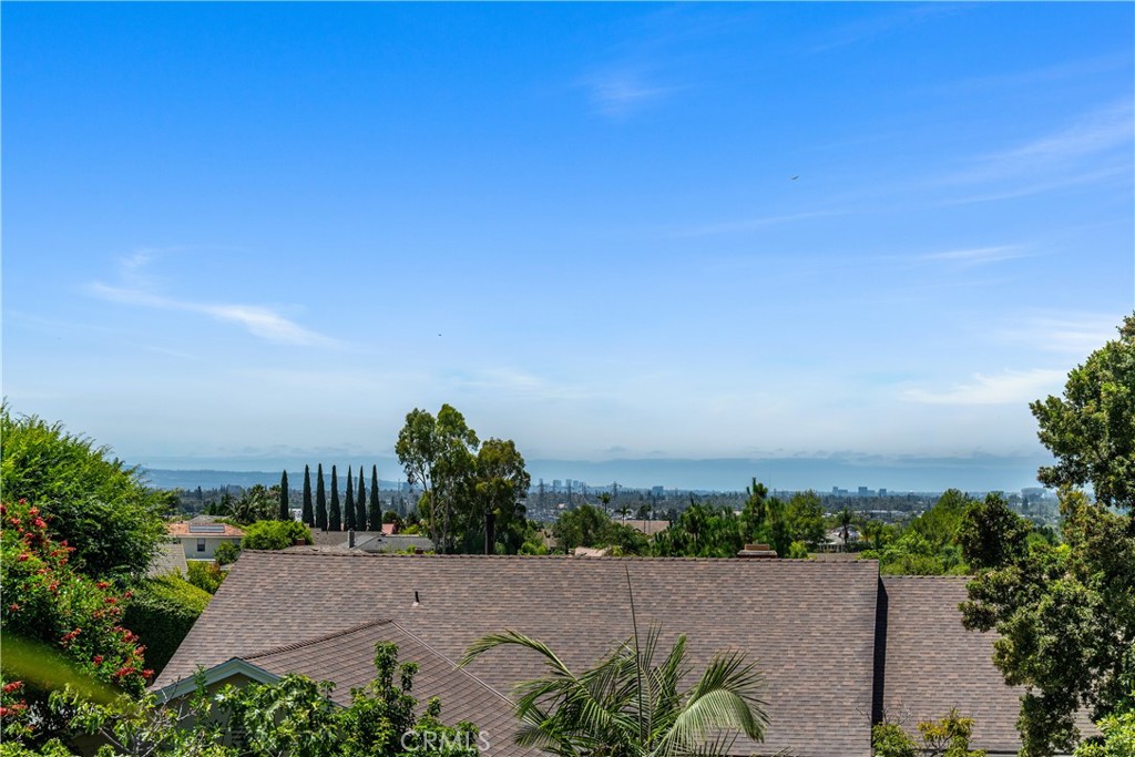 2120 E White Lantern Lane