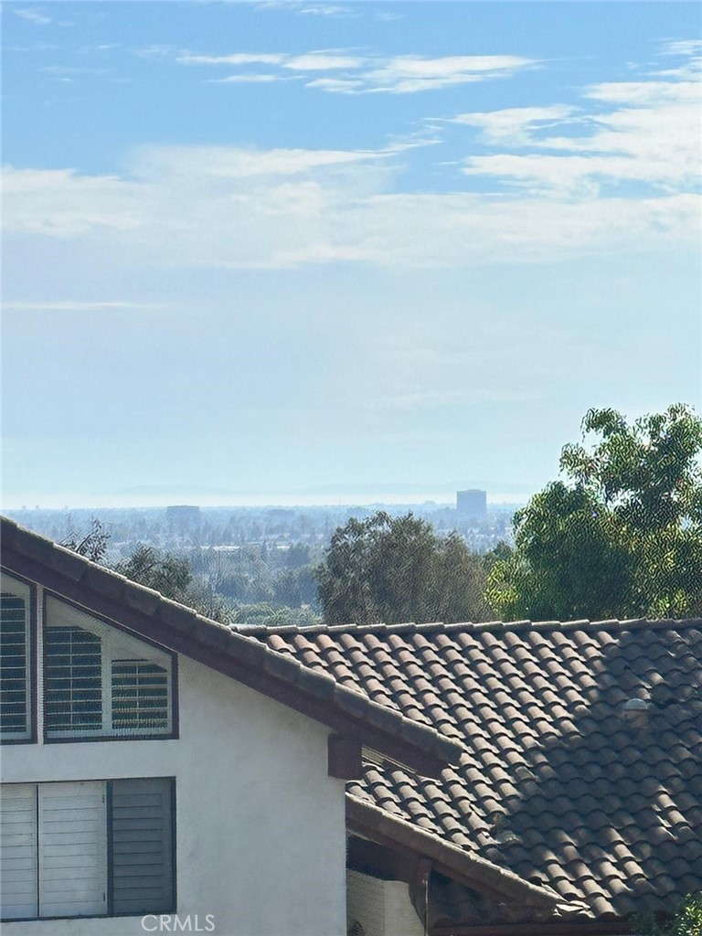 2120 E White Lantern Lane