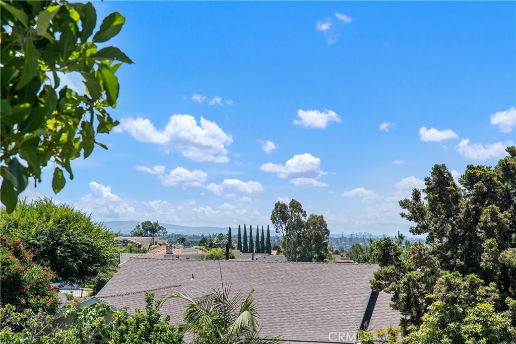 2120 E White Lantern Lane