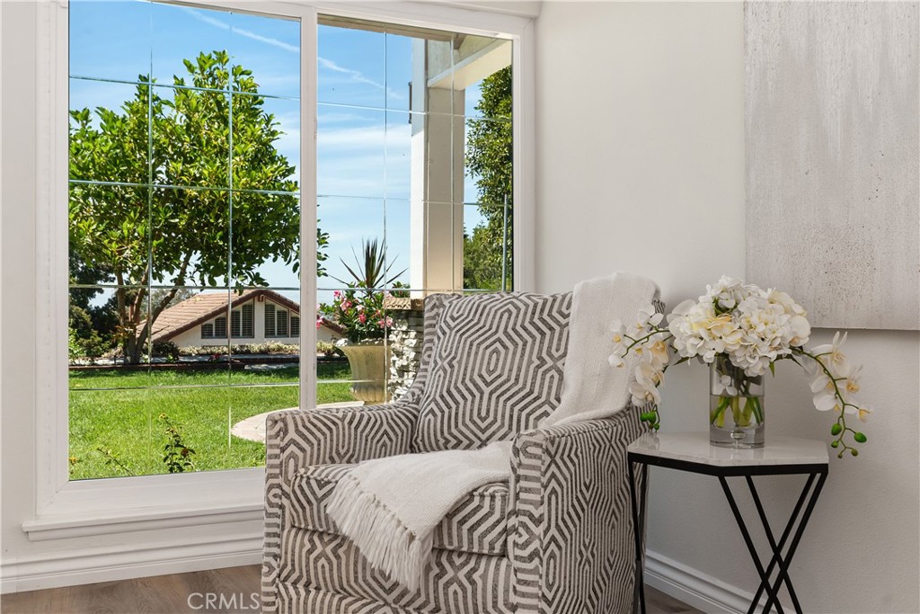 2120 E White Lantern Lane