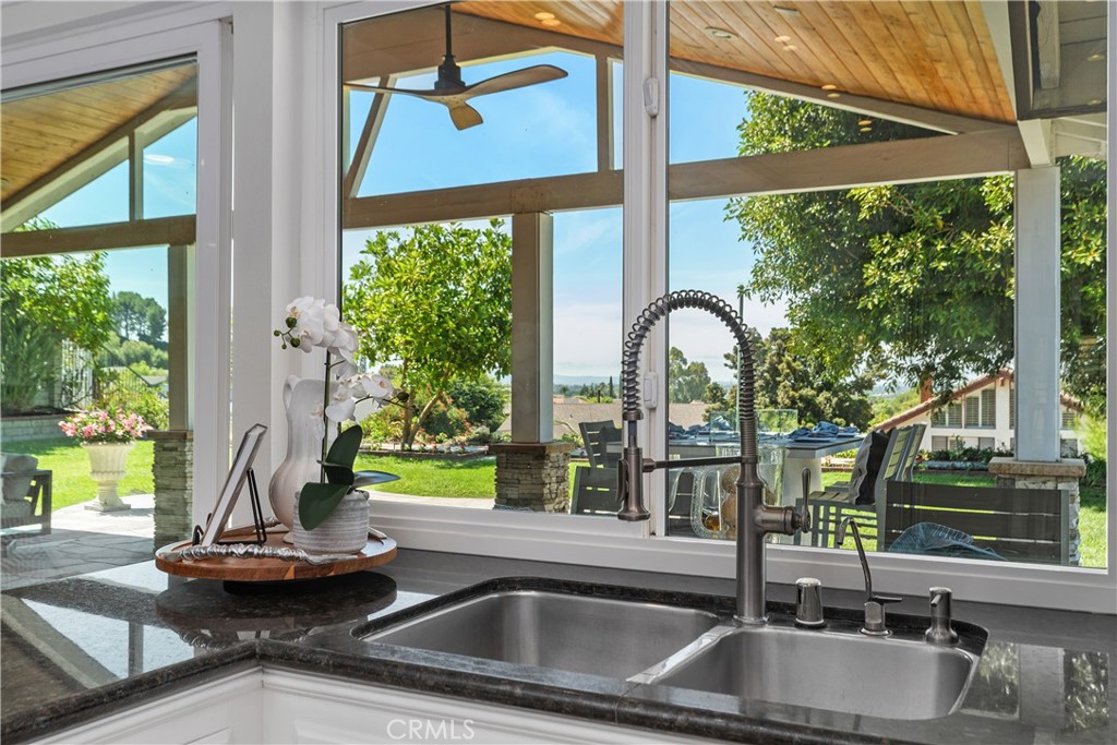 2120 E White Lantern Lane