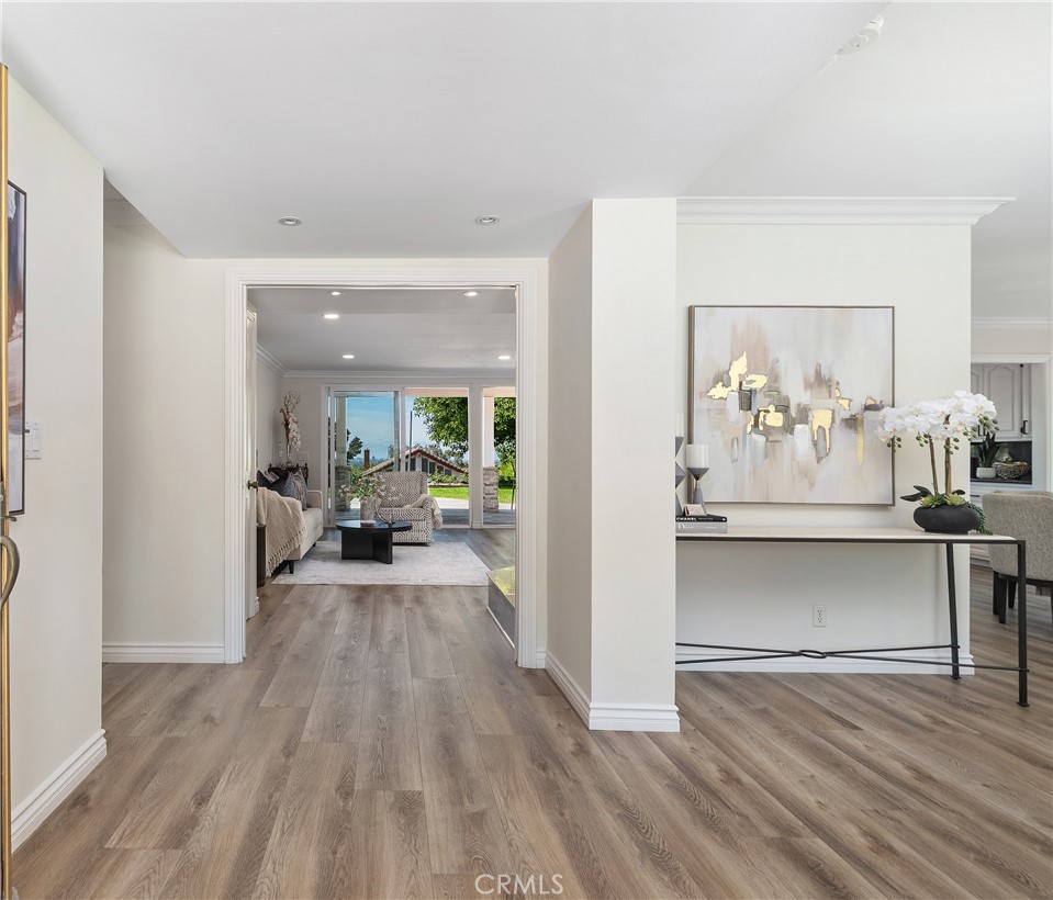 2120 E White Lantern Lane