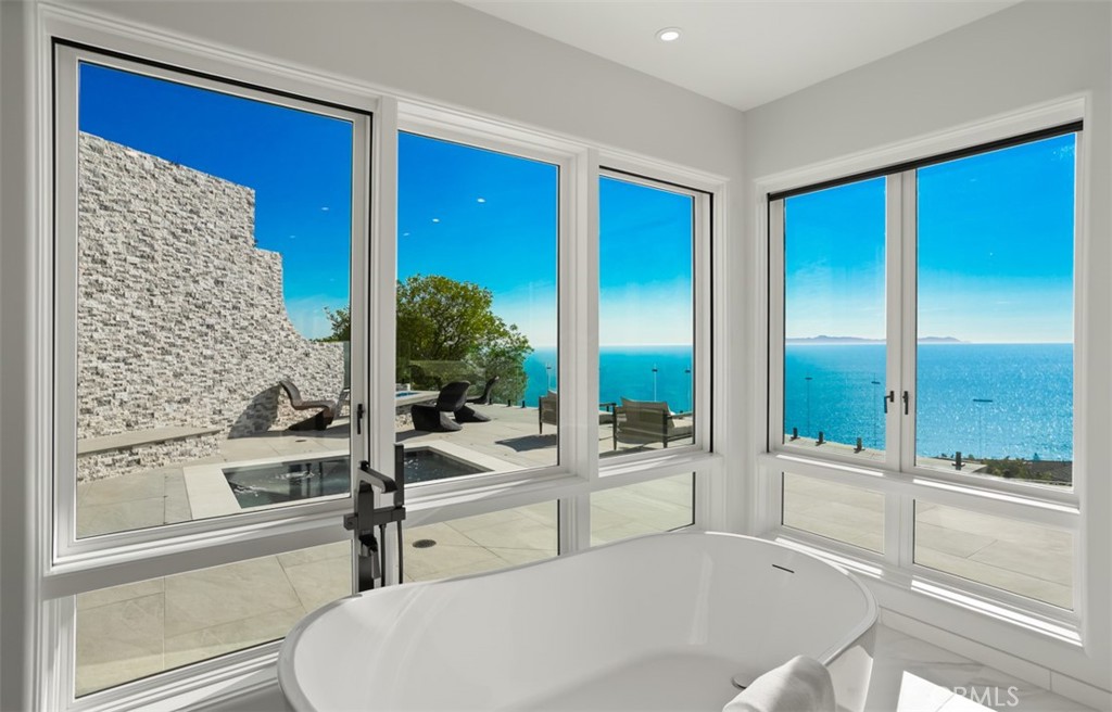 31 N Vista De Catalina