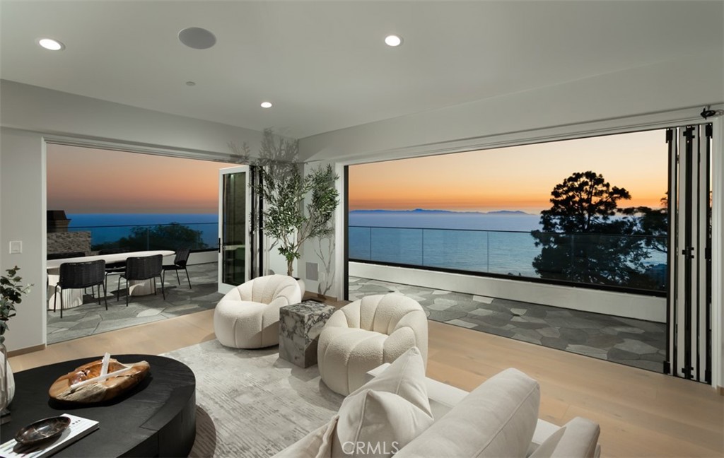 31 N Vista De Catalina