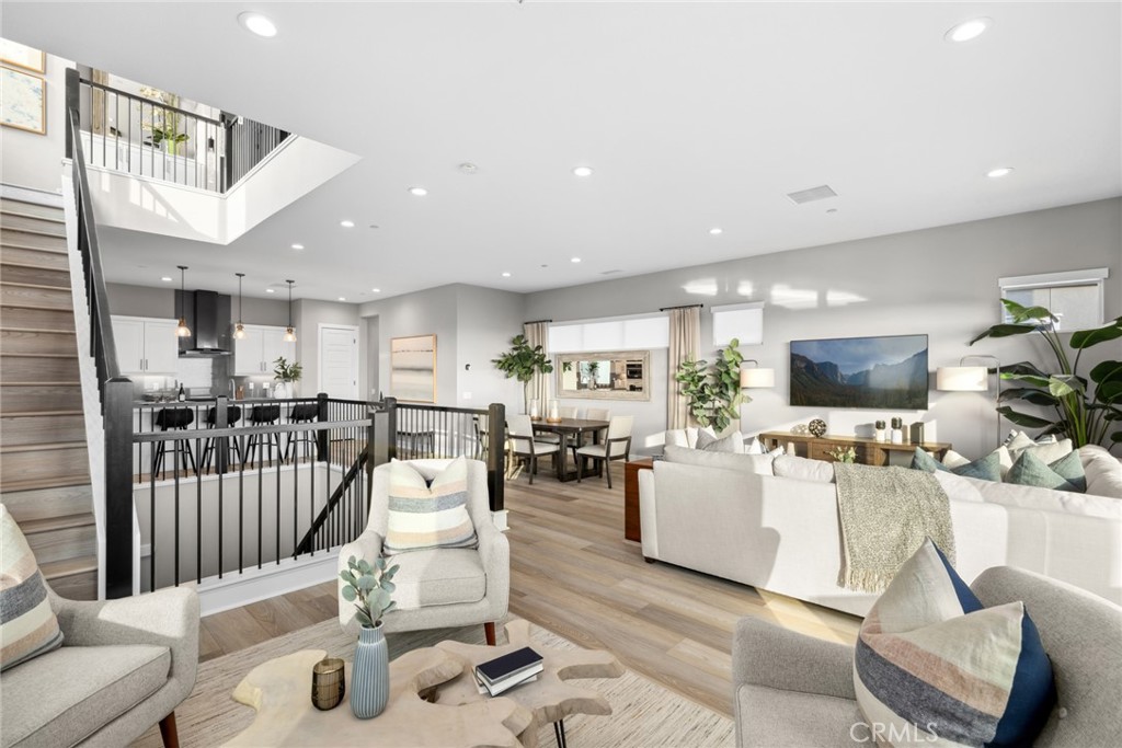 26304 Paseo Horizonte