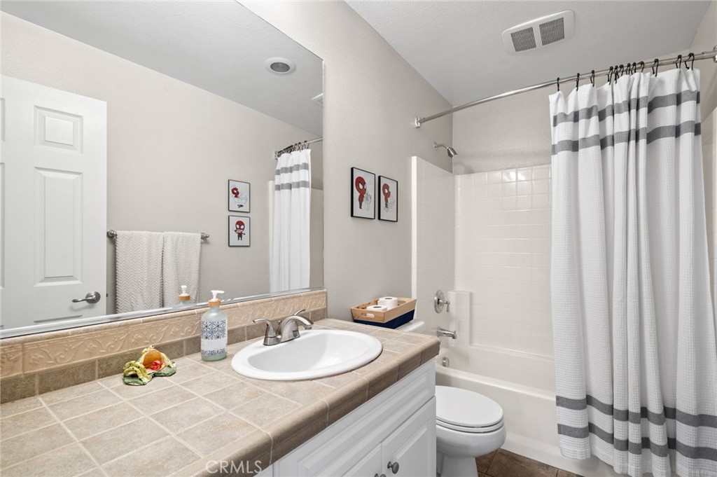 8028 E Loftwood Lane