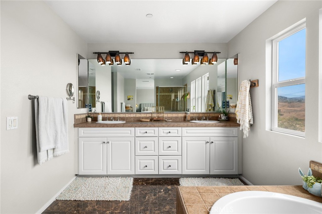 8028 E Loftwood Lane