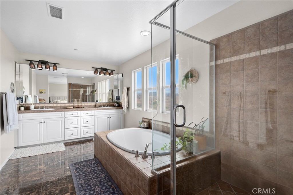 8028 E Loftwood Lane