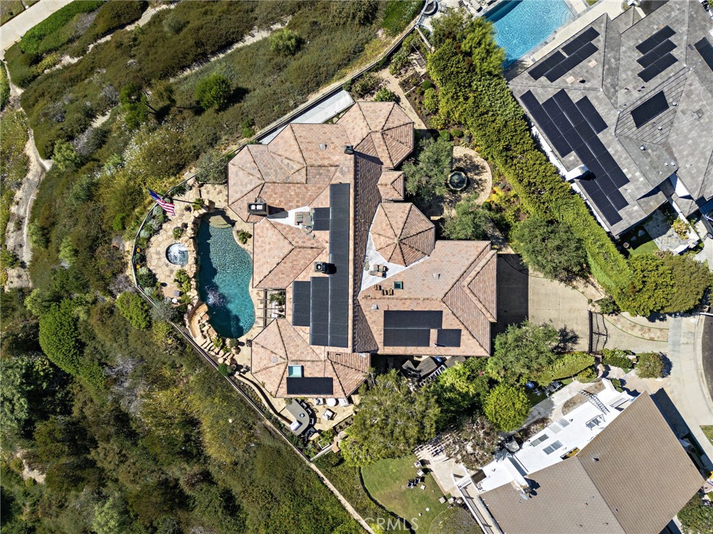 25 San Mateo Way