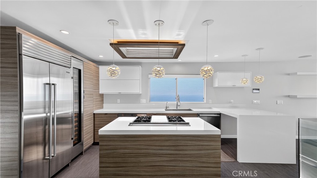 855 Santa Ana Street