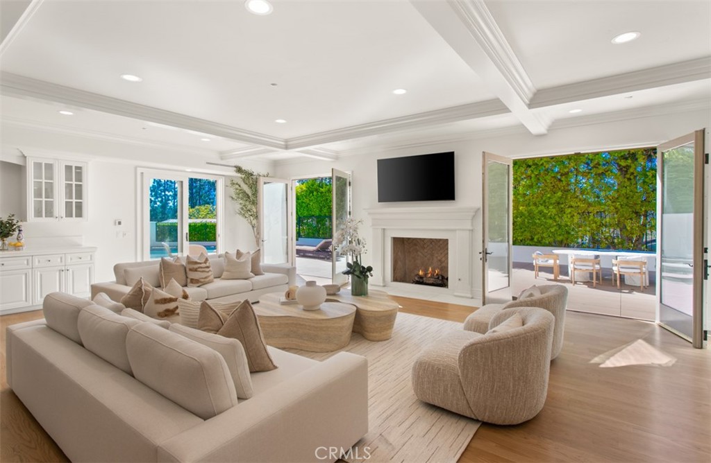 15 Cypress Point Lane