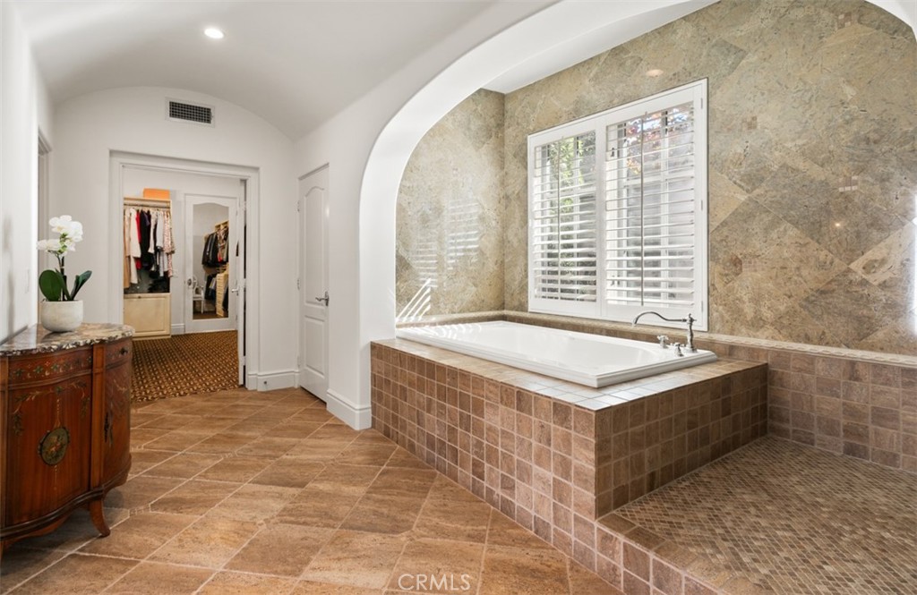 45 Sarteano Drive