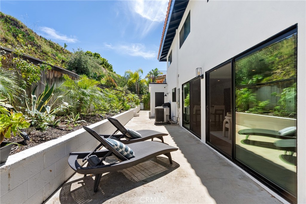 2870 Zell Drive
