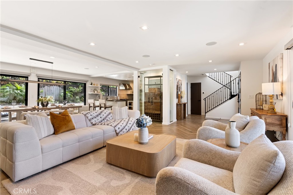 2870 Zell Drive