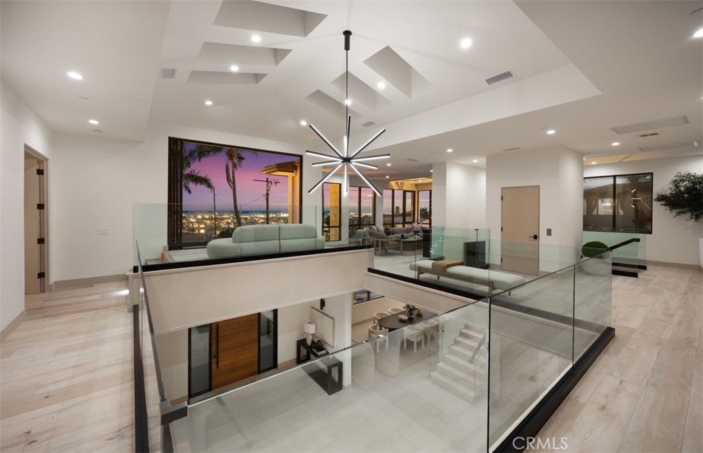 1210 Kings Rd