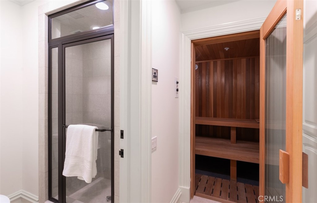 11 Shoreview