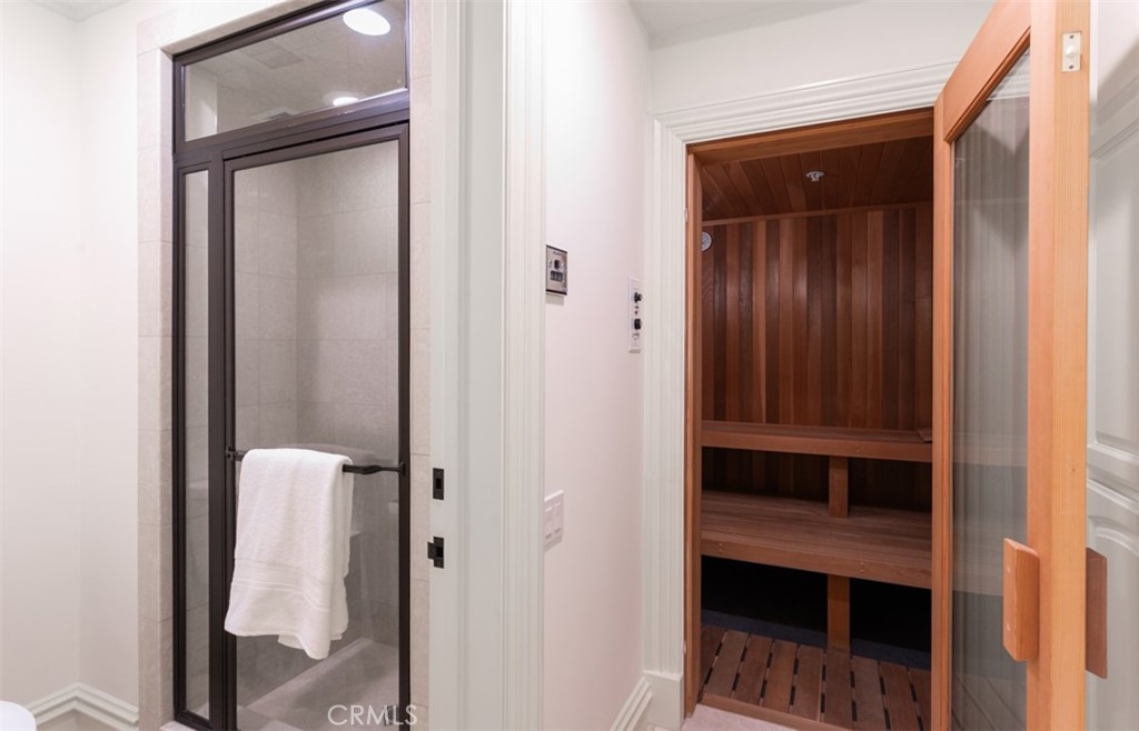 11 Shoreview