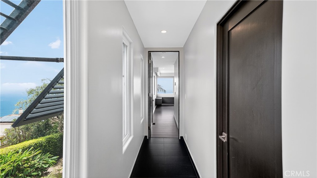 855 Santa Ana Street