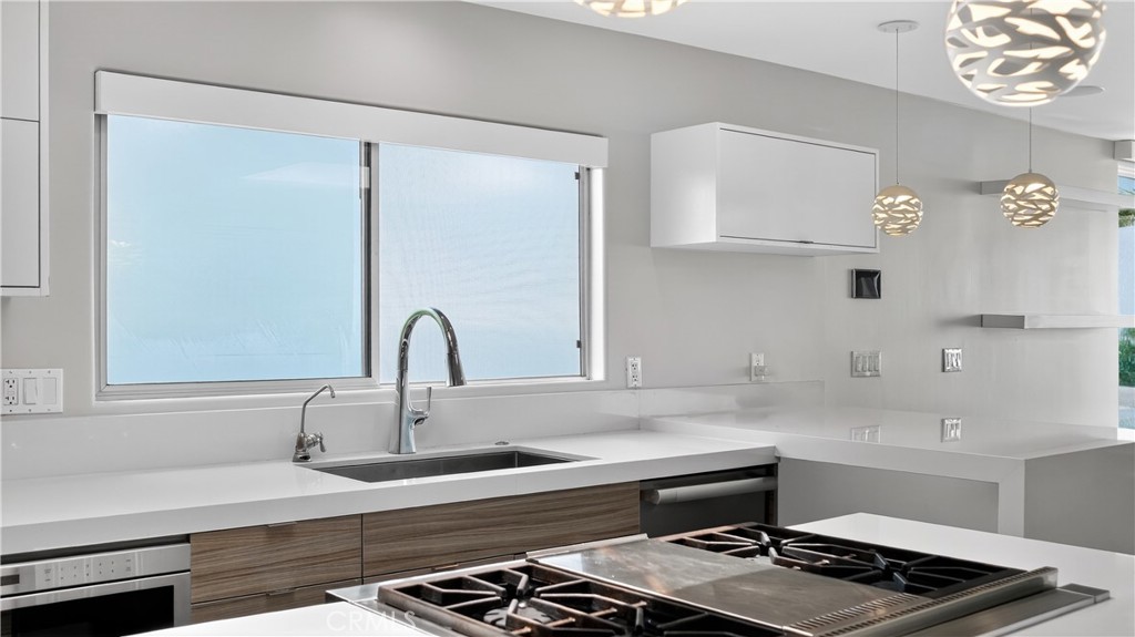 855 Santa Ana Street