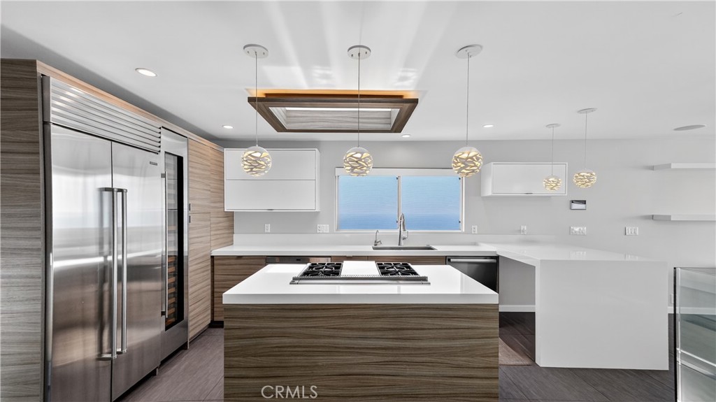 855 Santa Ana Street