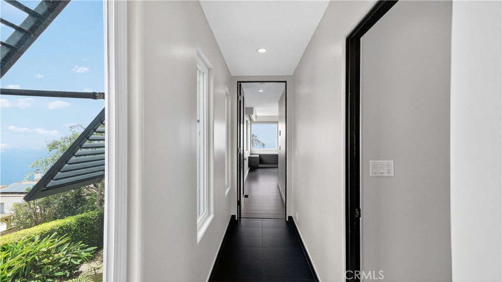 855 Santa Ana Street