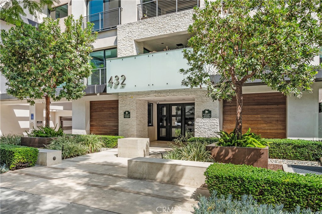 432 N Oakhurst Dr 503