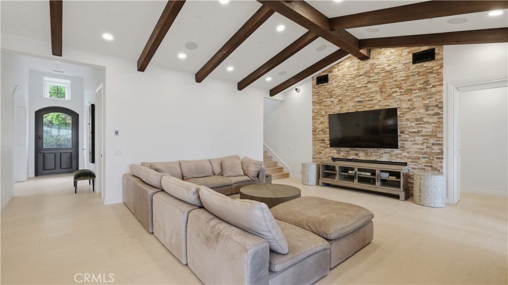 44 Drakes Bay Drive