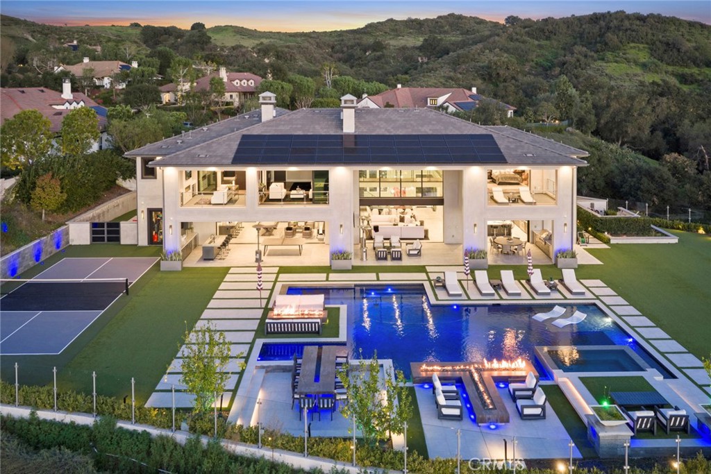 11 Thurston Drive