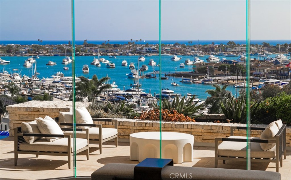 1535 Dolphin Terrace