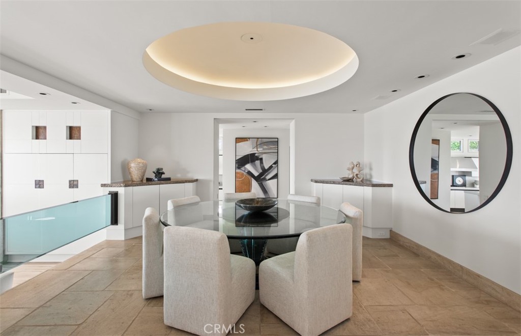 1535 Dolphin Terrace