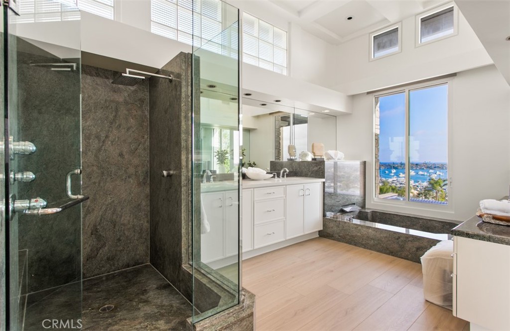 1535 Dolphin Terrace