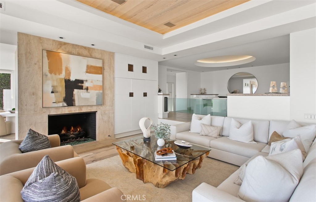 1535 Dolphin Terrace