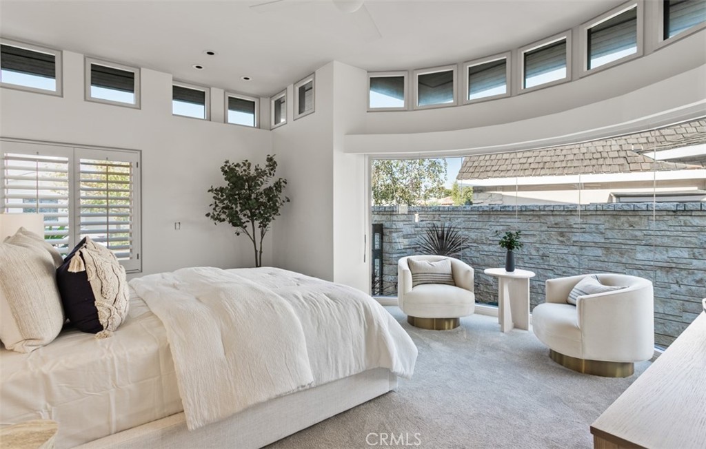 1535 Dolphin Terrace