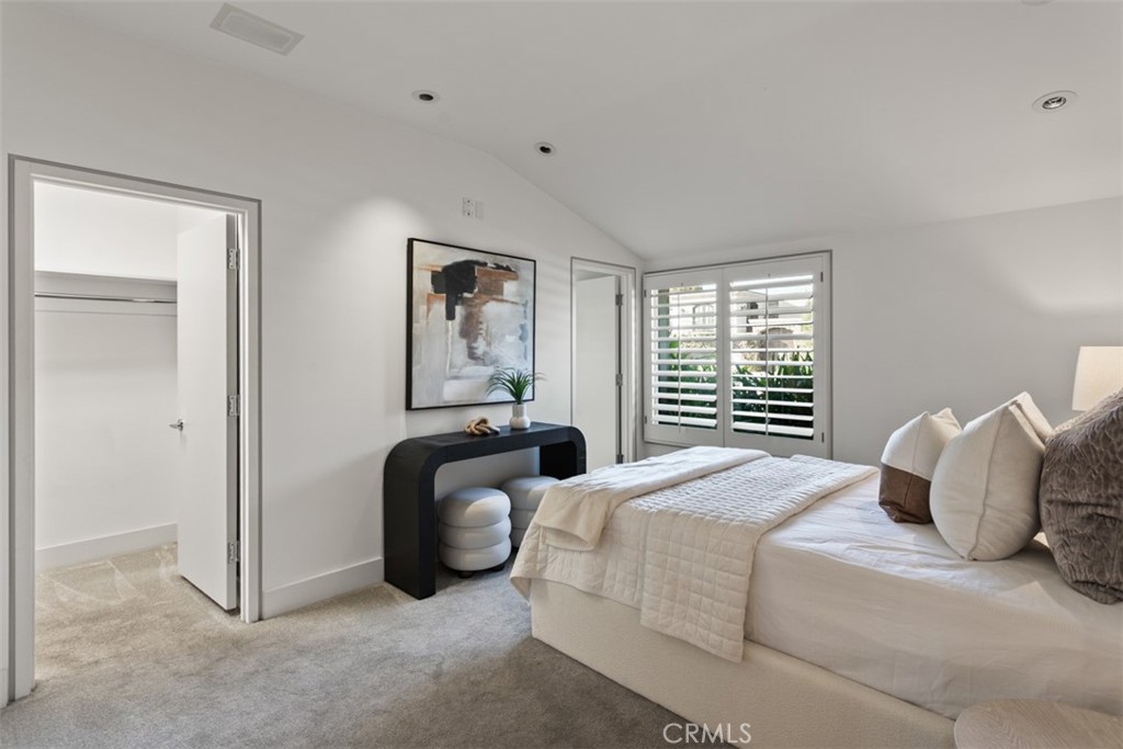 1535 Dolphin Terrace