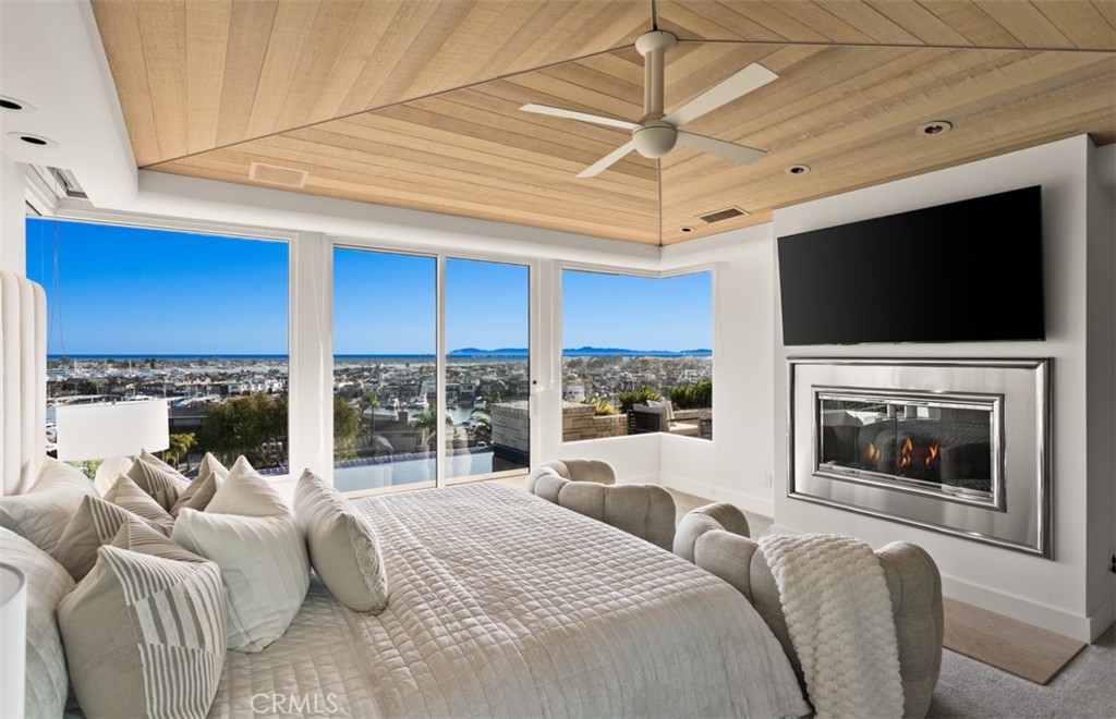 1535 Dolphin Terrace