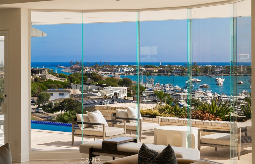 1535 Dolphin Terrace