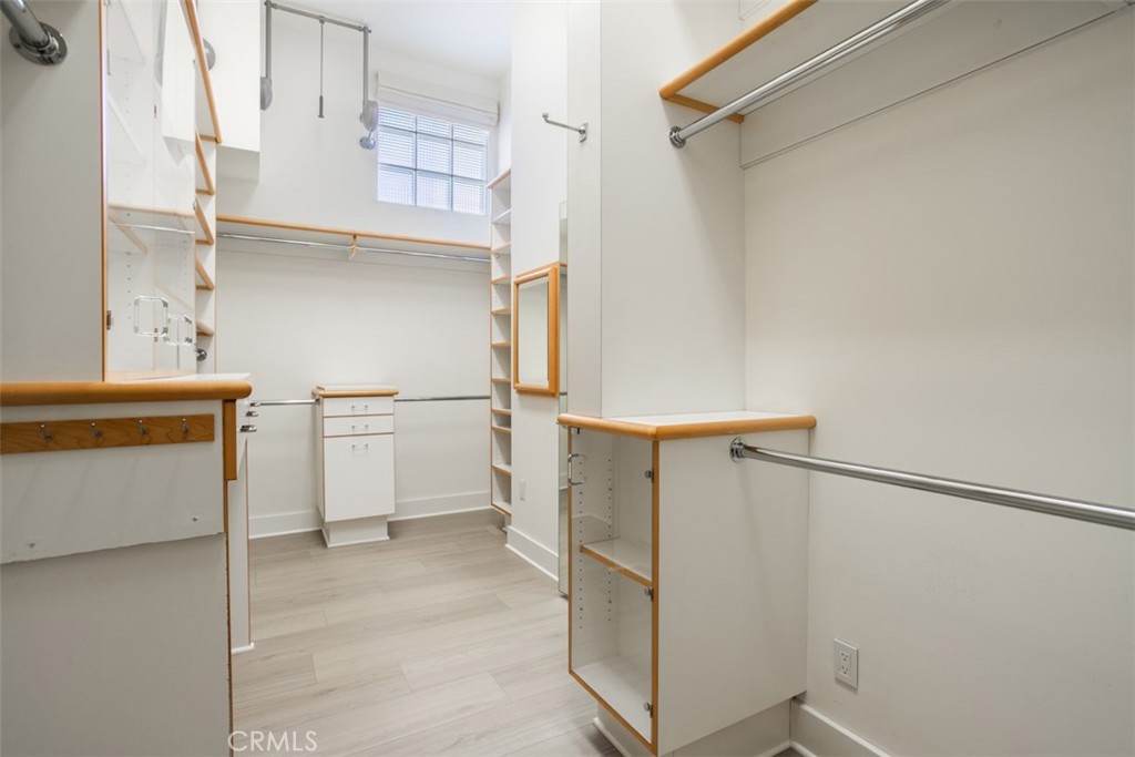 1535 Dolphin Terrace