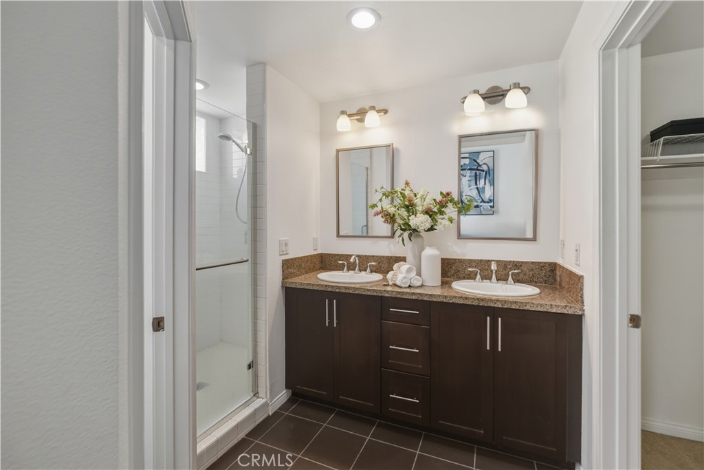 607 Rockefeller 72