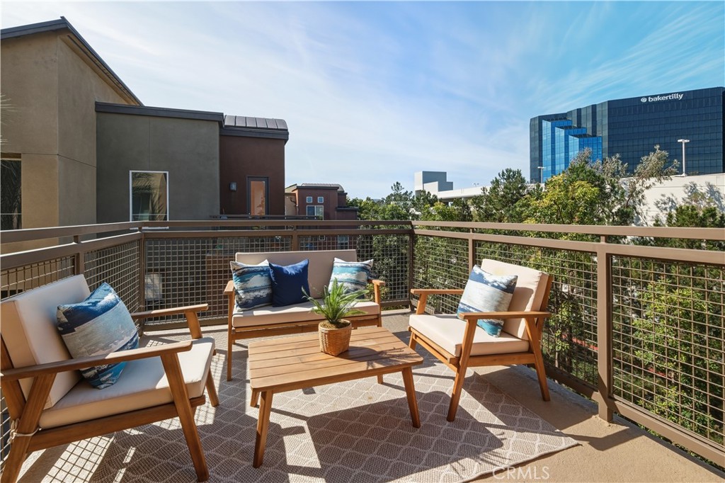 607 Rockefeller 72