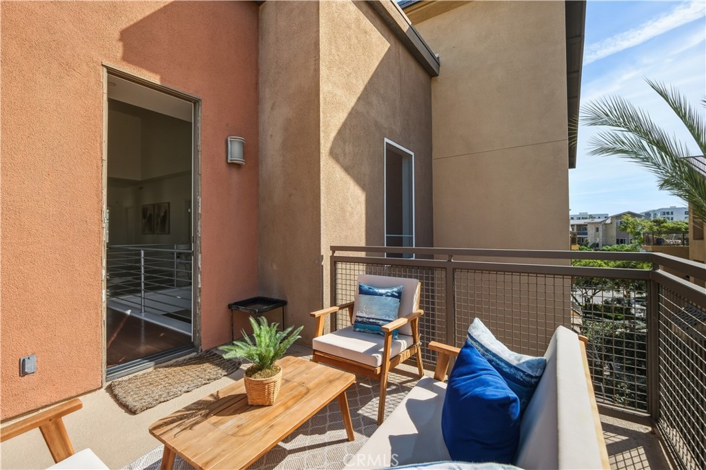 607 Rockefeller 72