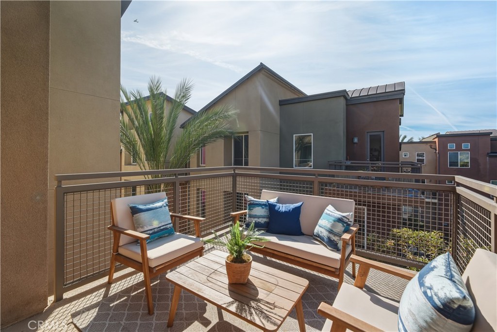 607 Rockefeller 72