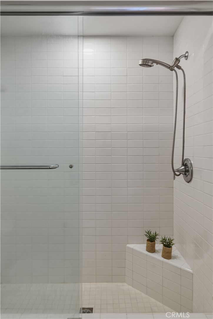 607 Rockefeller 72