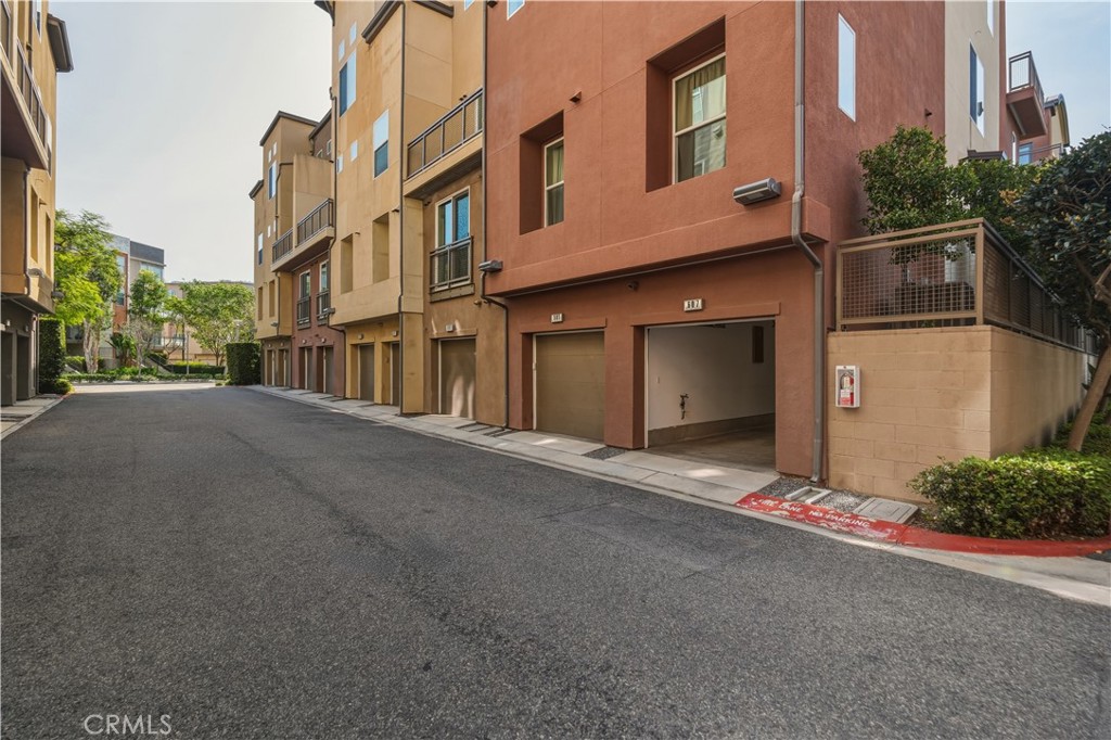 607 Rockefeller 72