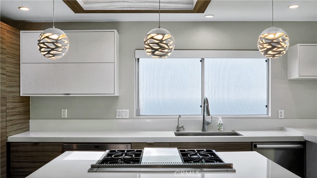 855 Santa Ana Street