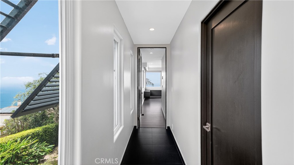 855 Santa Ana Street