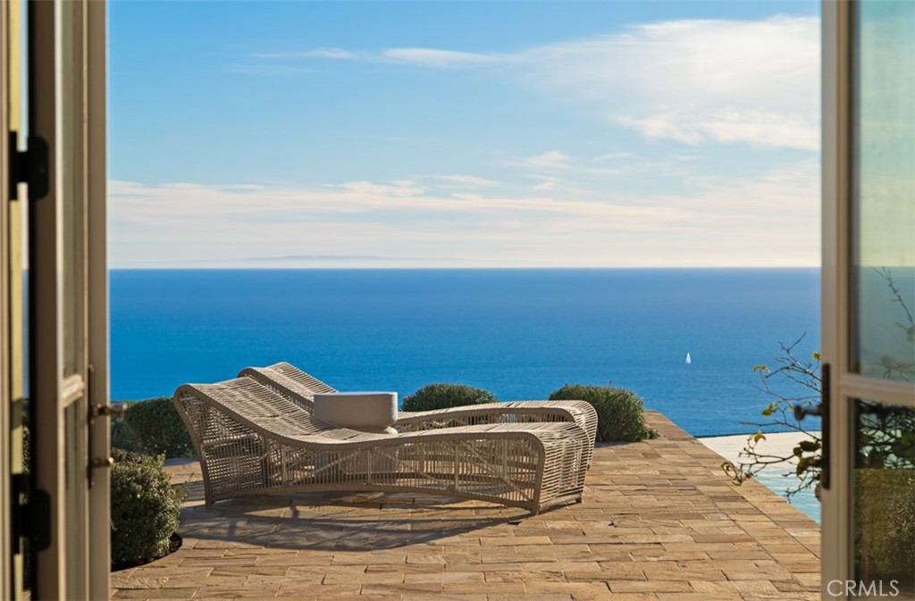 50 Pelican Crest