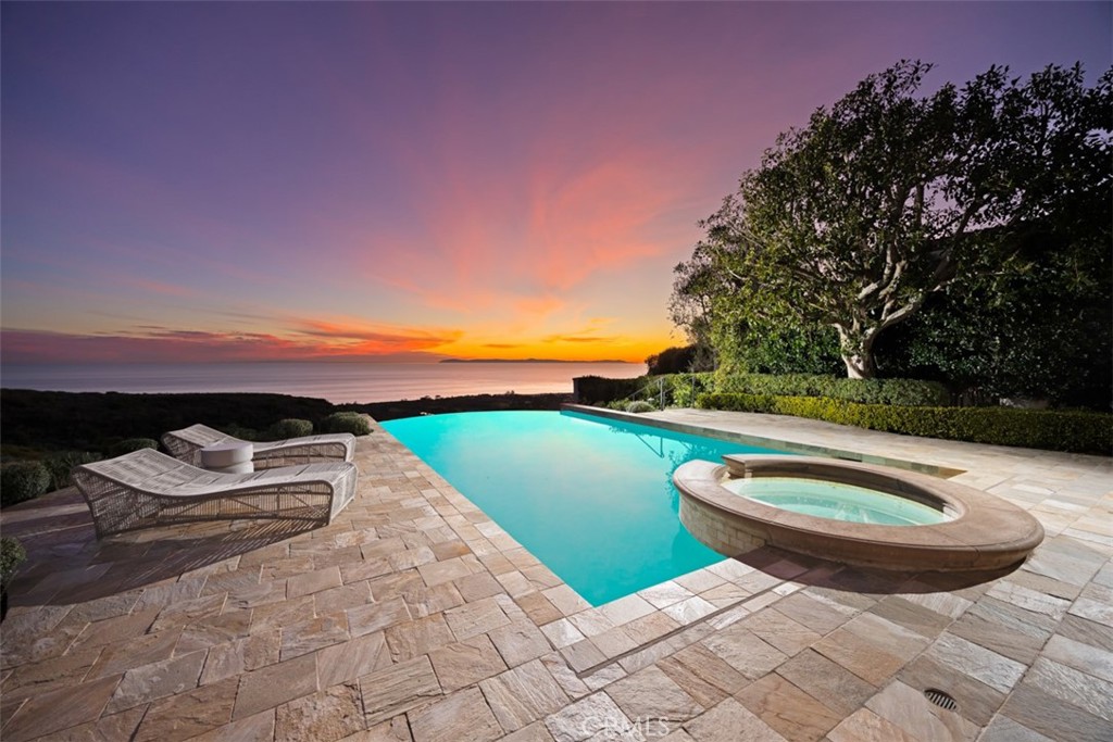 50 Pelican Crest