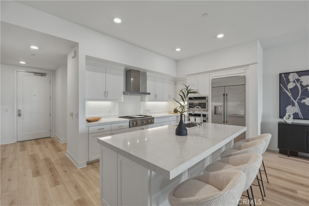 4505 Rivington
