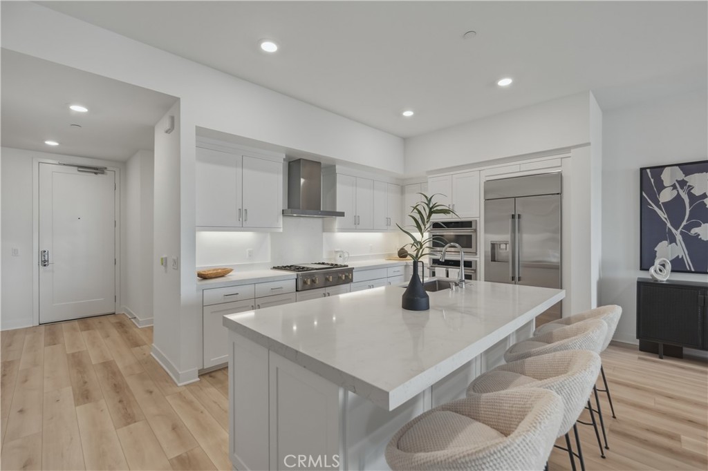 4505 Rivington